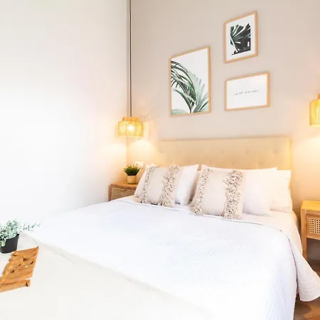 WintowinRentals Acogedor apartamento con patio privado junto al Albaicín-3